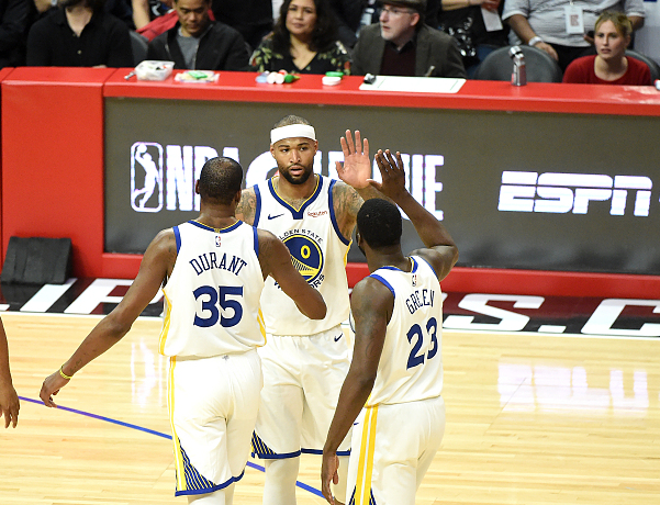  里程碑夜巴塞罗那战术微调，欧联今夜刷纪录，球迷炸锅，高层口径保持一致-欧宝网页版