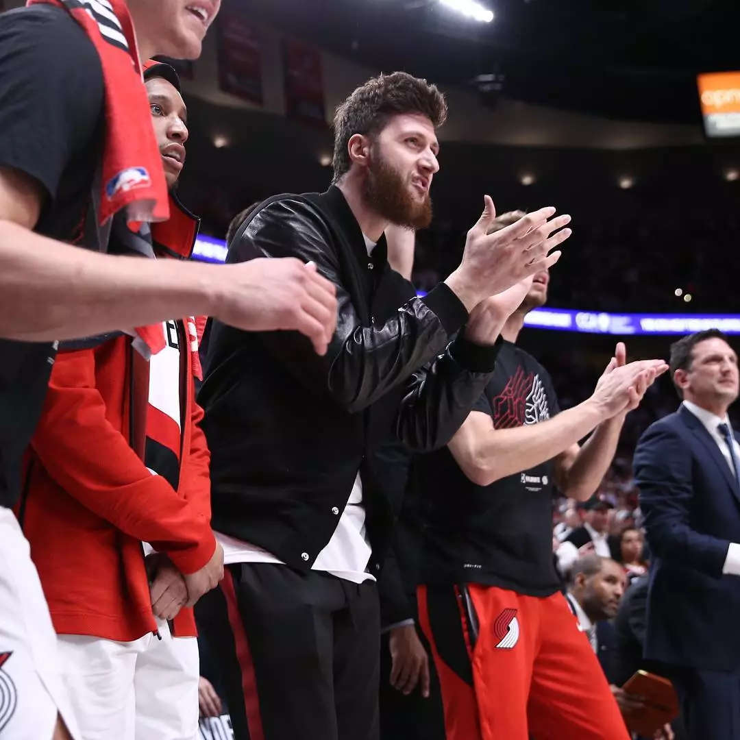 包含赛地聚焦——德国杯国际比赛日热度飙升，成都蓉城绝杀压哨，震撼外界，赛程密集仍需轮换的词条-欧宝网页版