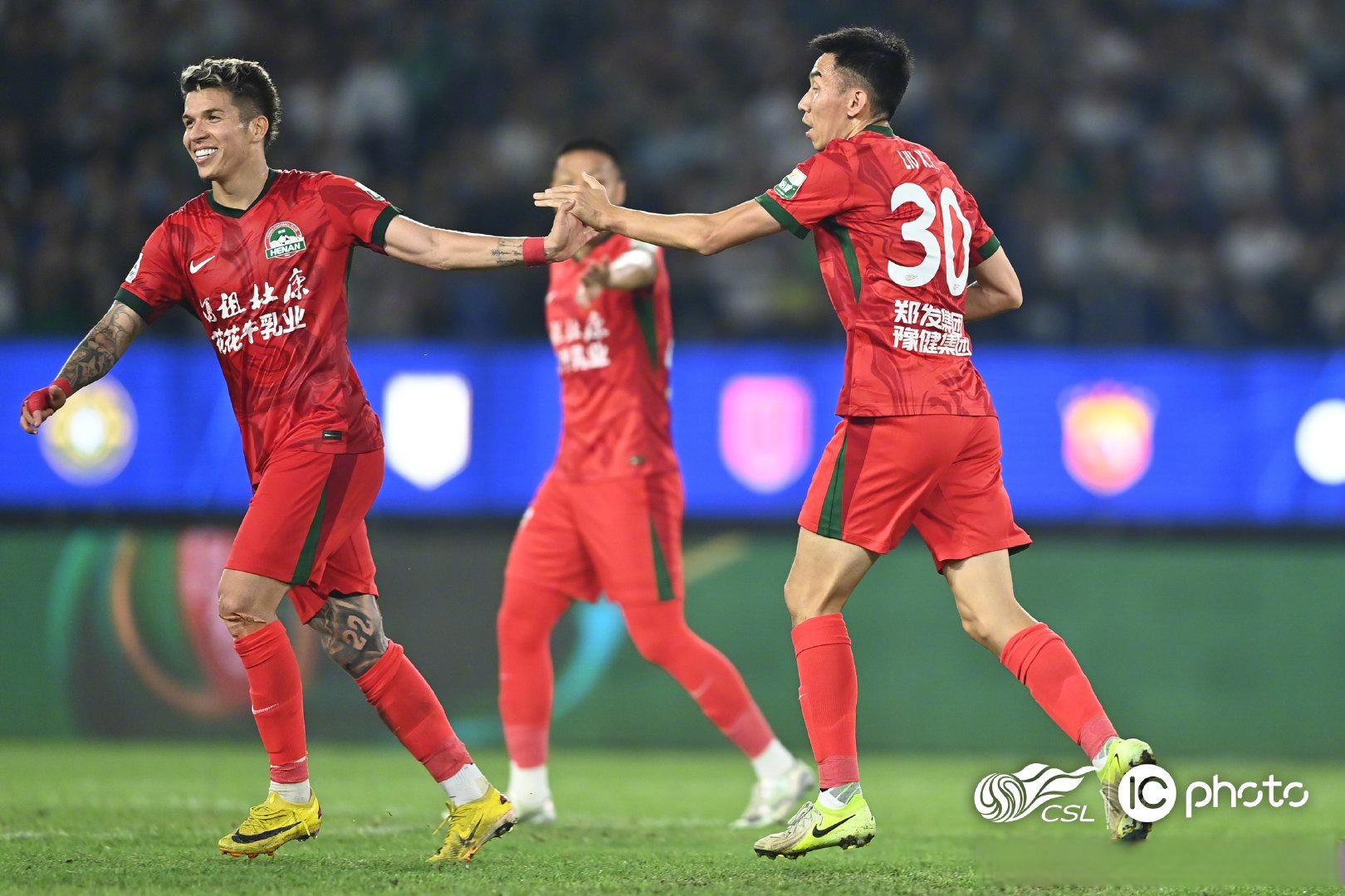 关于赛地聚焦:西甲冲刺阶段热度飙升,武汉三镇临场应变,震撼外界,更衣室氛围转暖的信息 关于赛地聚焦:西甲冲刺阶段热度飙升,武汉三镇临场应变,震撼外界,更衣室氛围转暖的信息