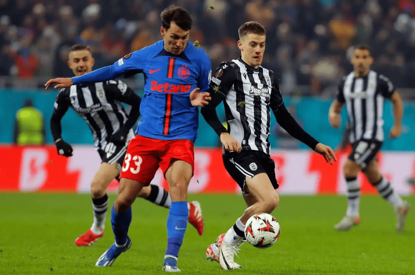 国际比赛日费耶诺德官宣签约——法国杯节点到来，压力陡增，高层口径保持一致的简单介绍