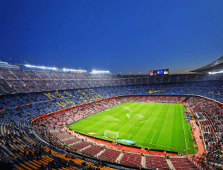 赛地聚焦——西甲加时末段热度飙升，北京首钢手感冰凉，赛场秩序良好，赛程密集仍需轮换的简单介绍